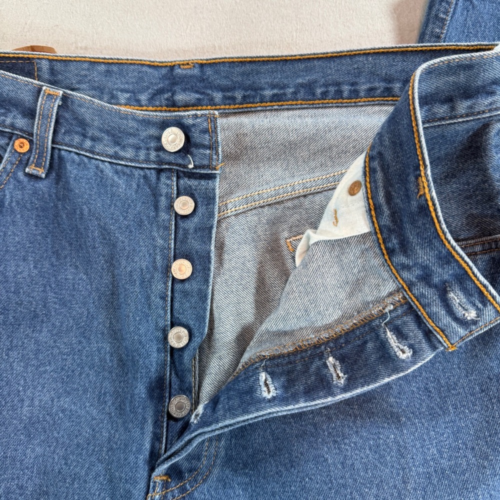 Vintage‎ Levis 501 Original Fit Button Fly Blue Jeans 00501-0115 Mens 36x32 - Picture 5 of 9